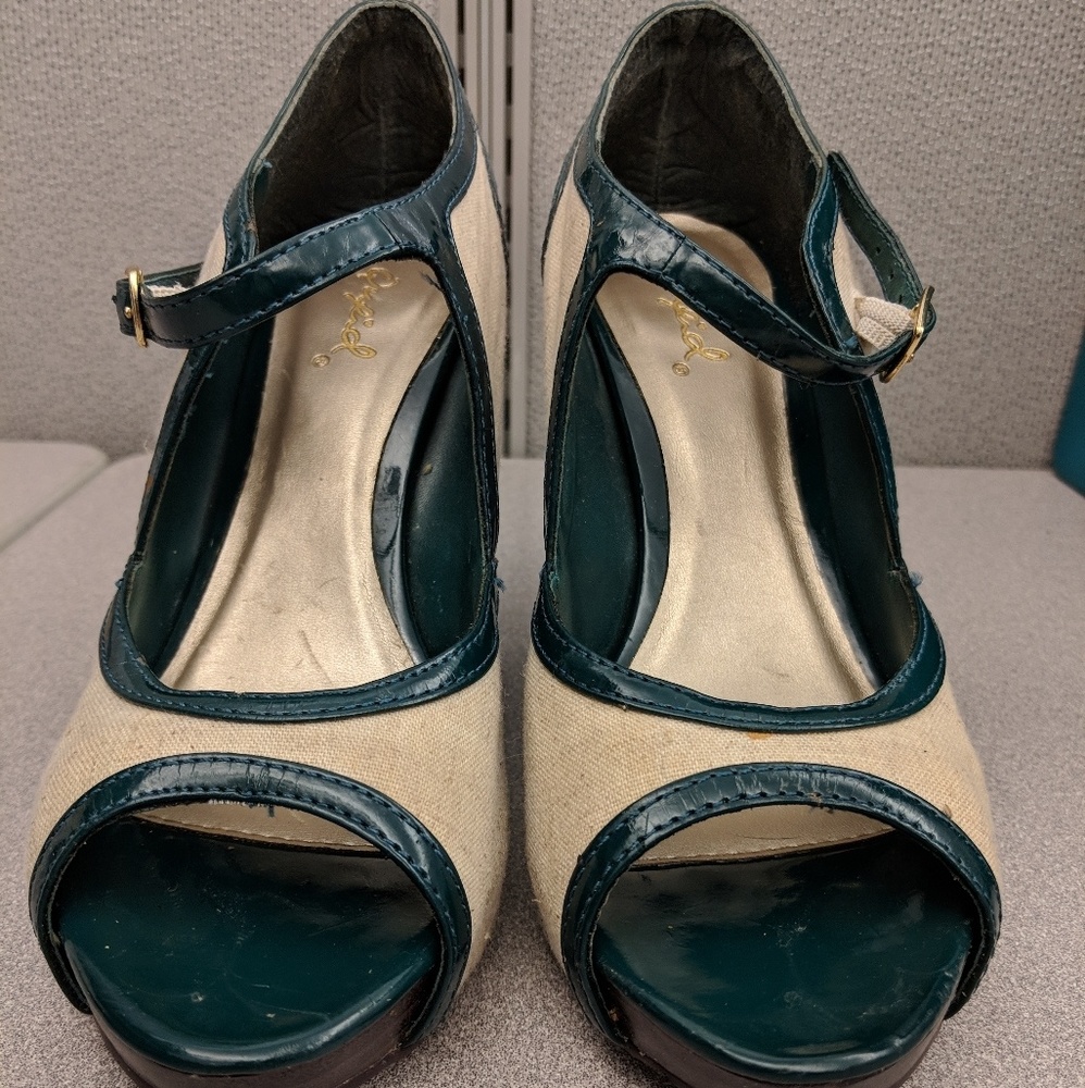 Qupid peep toe heels